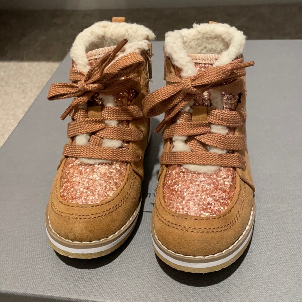 Baby Gap Girls’ Winter Boots